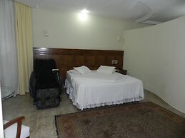 Paradise Inn Hotel e Lazer