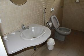 Paradise Inn Hotel e Lazer