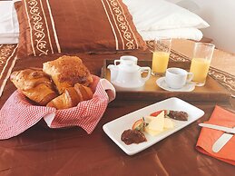 Hotel Nostalgia