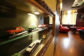 Hotel Nostalgia