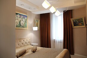 Mandarin ClubHouse