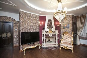 Mandarin ClubHouse