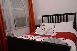 Greenpark Sundowner Hotel