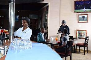 Greenpark Sundowner Hotel