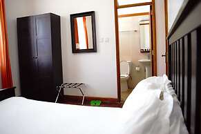 Greenpark Sundowner Hotel