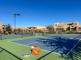 Stargazer Luxury Condo, Rooftop Views, Private Hot Tub