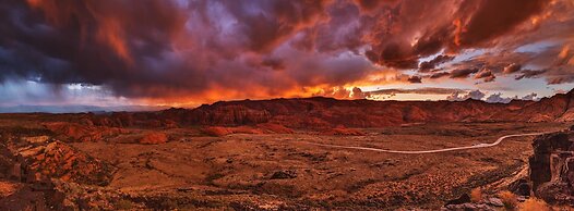 Stargazer Luxury Condo, Rooftop Views, Private Hot Tub