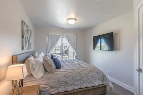 Stargazer Luxury Condo, Rooftop Views, Private Hot Tub