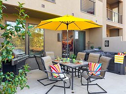 Stargazer Luxury Condo, Rooftop Views, Private Hot Tub