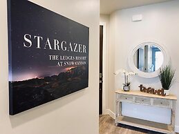 Stargazer Luxury Condo, Rooftop Views, Private Hot Tub