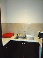 Times Square Service Suite By DaisyHomes