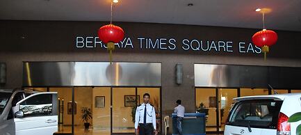 Times Square Service Suite By DaisyHomes