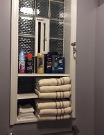 Belmont Hostel - O'Hare Blueline