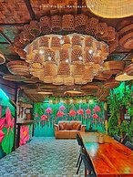 Sunrise Garden Lake Resort