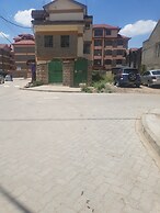 5 Mins to Nairobi Int Airport