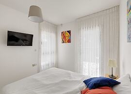 Laguna Water Front 1