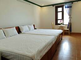Mui Dinh Hotel