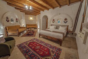 Zara Cave Hotel +10
