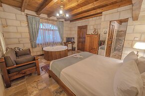 Zara Cave Hotel +10
