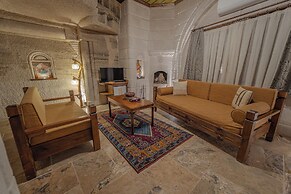 Zara Cave Hotel +10