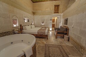 Zara Cave Hotel +10