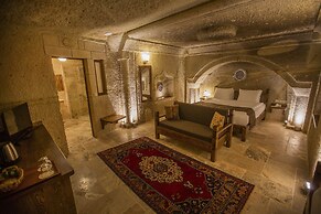 Zara Cave Hotel +10