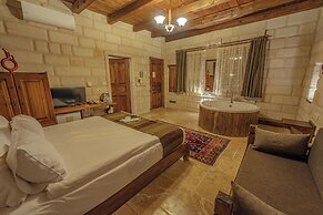 Zara Cave Hotel +10