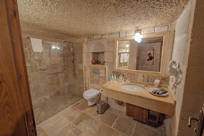 Zara Cave Hotel +10