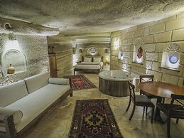 Zara Cave Hotel +10