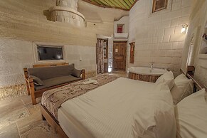 Zara Cave Hotel +10