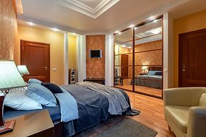 RentalSPb on Kirochnaya