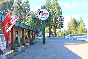 Crater Lake Resort
