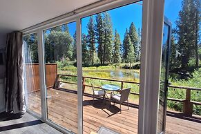 Crater Lake Resort