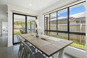 Whitsundays Paradise by the Port