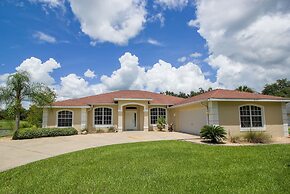 Spacious Modern Pool Home, Family & Golf Trips - 4727 4 Bedroom Home b