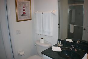 Spacious Modern Pool Home, Family & Golf Trips - 4727 4 Bedroom Home b