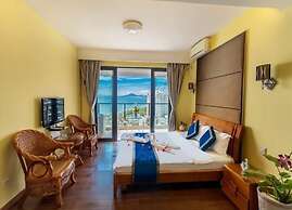 Sanya Sea View Holiday Apartment