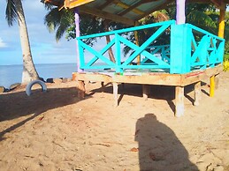 Sina PJ Beach Fales and Surf