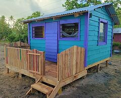 Sina PJ Beach Fales and Surf