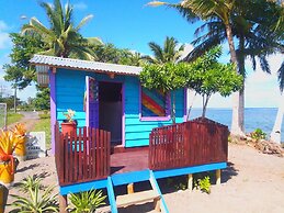 Sina PJ Beach Fales and Surf