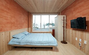 Sunrise Yeodaji Pension