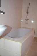 Dalma Zambarau Lodge