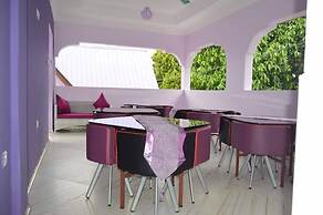 Dalma Zambarau Lodge