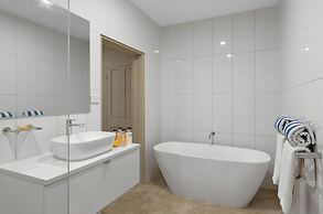 Oceans Edge Beach House At Oak Beach