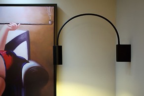 Newly Renovated 1BDR Apt Old Shanghai