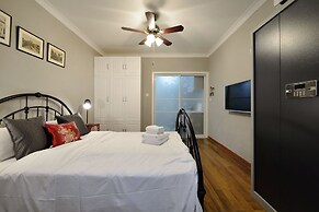 Newly Renovated 1BDR Apt Old Shanghai