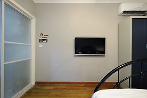 Newly Renovated 1BDR Apt Old Shanghai