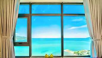 HQH Sea View Apartment