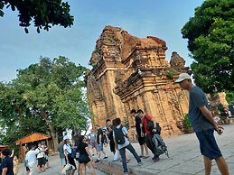 HQH Sea View Apartment