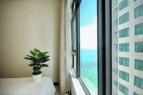 HQH Sea View Apartment